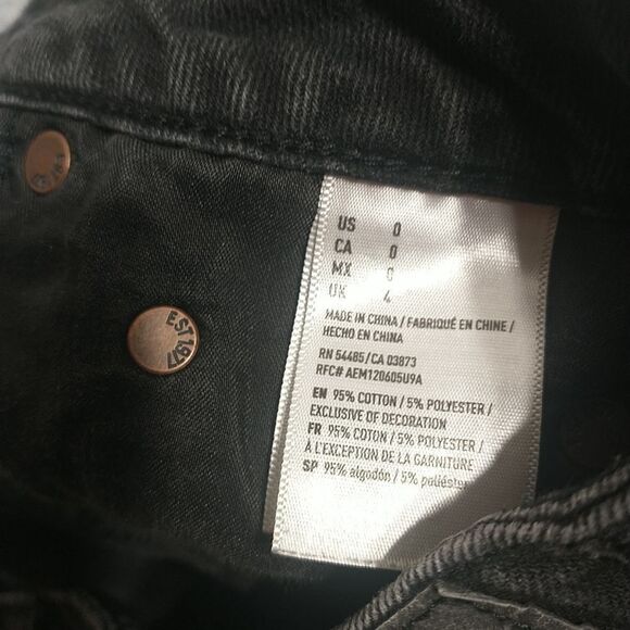 American Eagle Outfitters Skirt, Women's Size 0, Black, Denim, Frayed Hem. - Picture 8 of 9